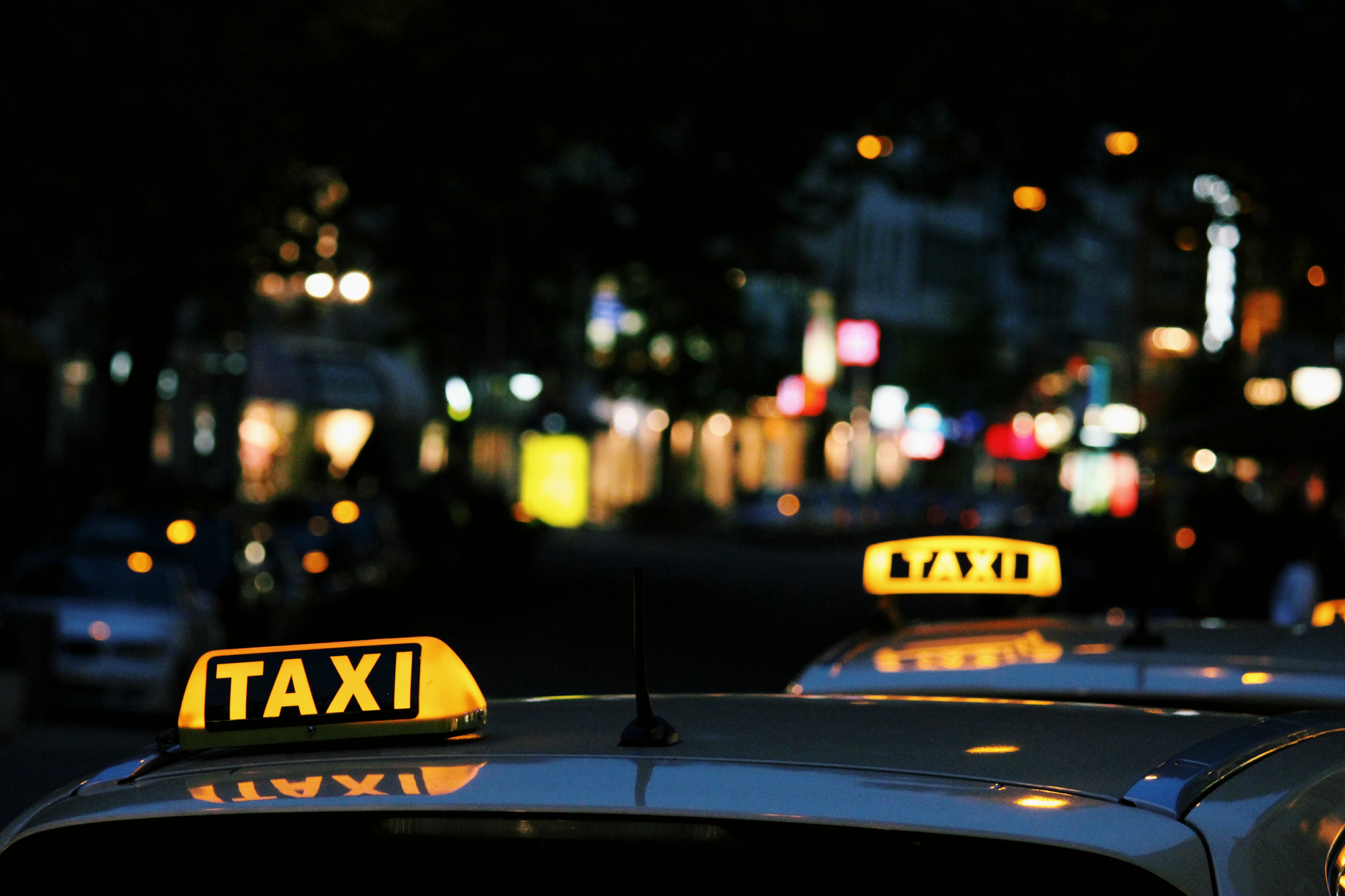 14 Oranges Blog Taxi in city streets