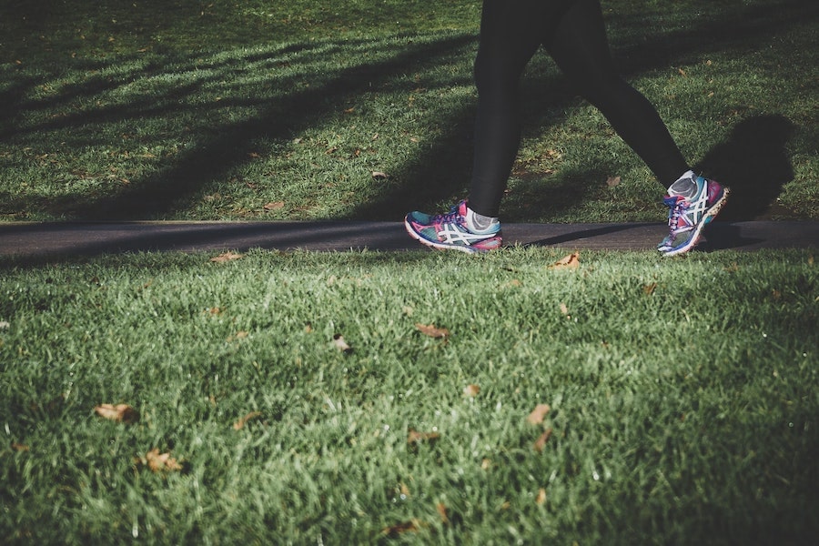 14 Oranges Woman’s Feet Jogging